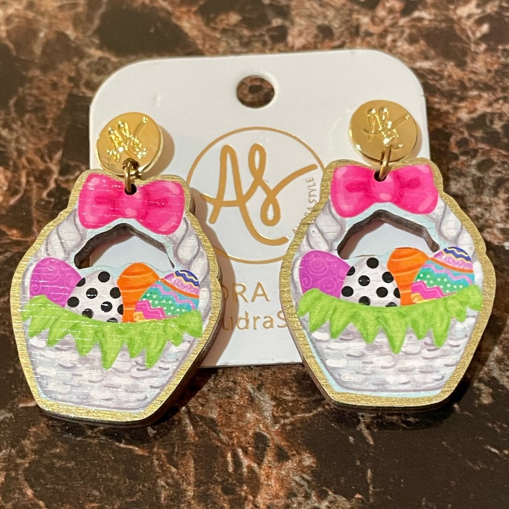 EASTER BASKET EARRINGS - 🐣 Hand painted & Artist designed - Brand New